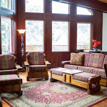 Riverfront Property With Waterfalls Near Yosemite And Bass Lake Oakhurst Exterior photo
